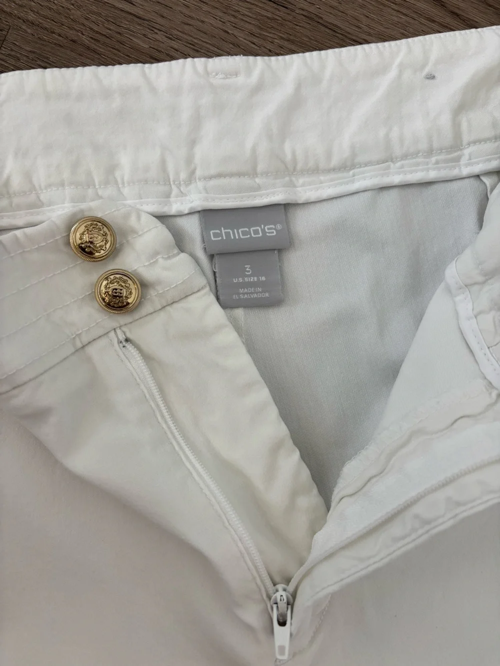 Chico's White High Rise Cropped Wide Leg Capri Pant